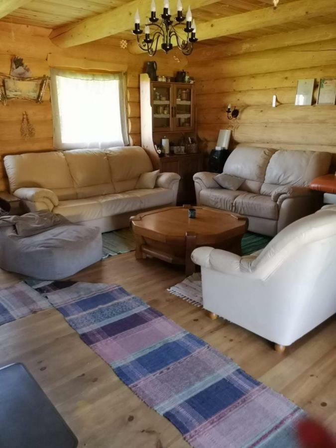 Willa Pirts Maja Ramatas Skulte  Zewnętrze zdjęcie